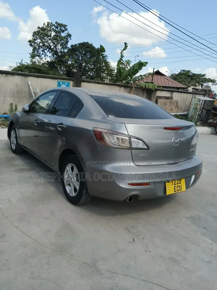 Mazda Axela 2012 Silver