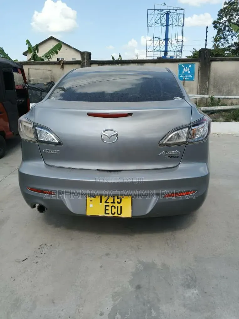 Mazda Axela 2012 Silver