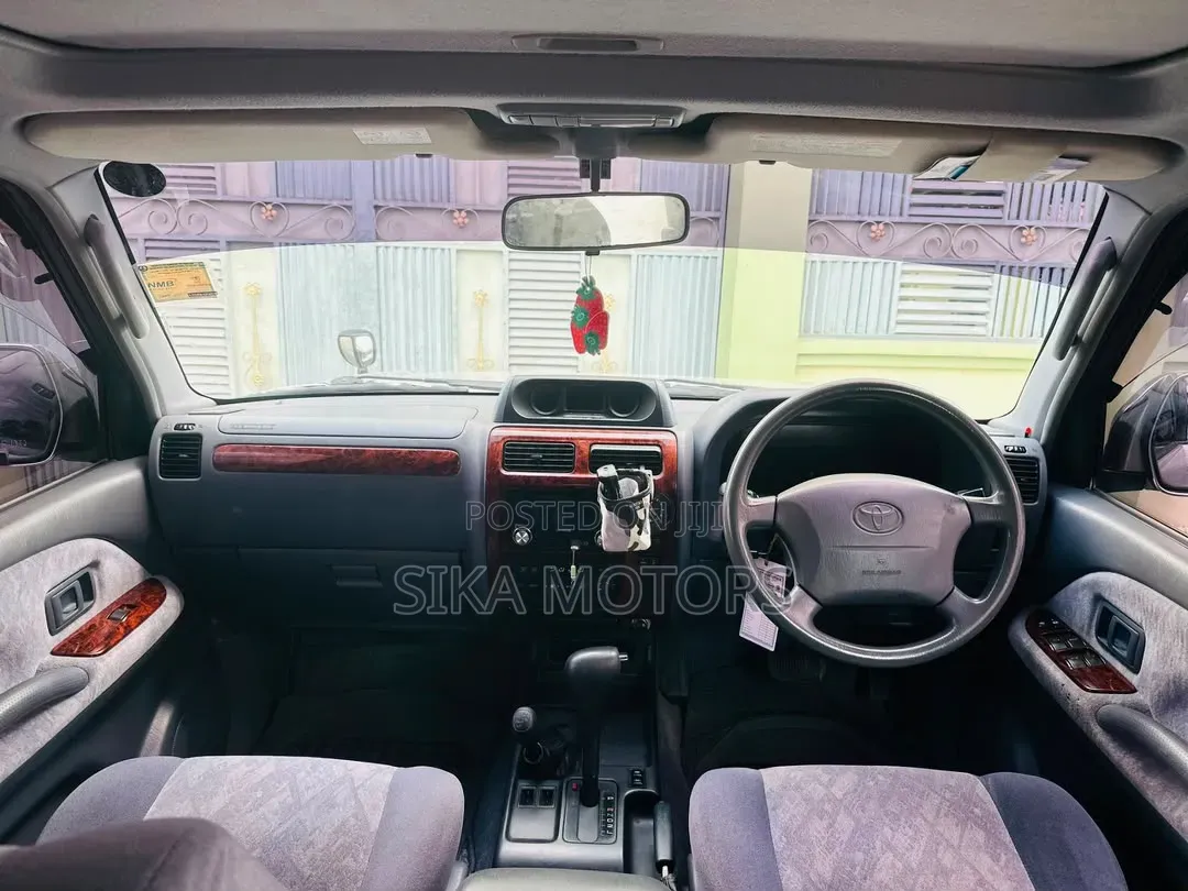 Toyota Land Cruiser Prado 2001 Silver