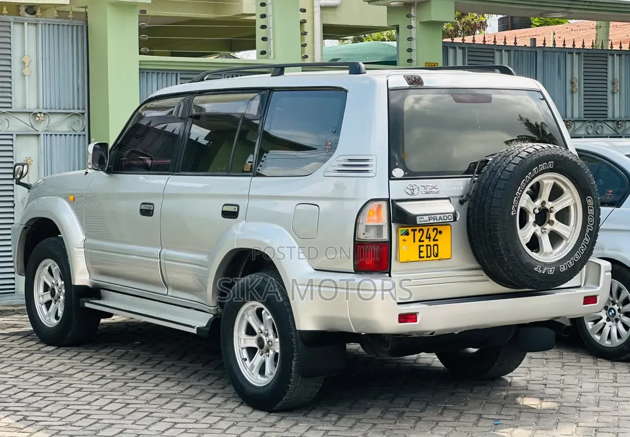 Toyota Land Cruiser Prado 2001 Silver