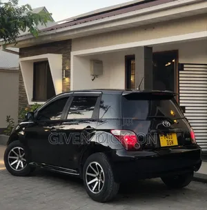 Toyota IST 2006 Black