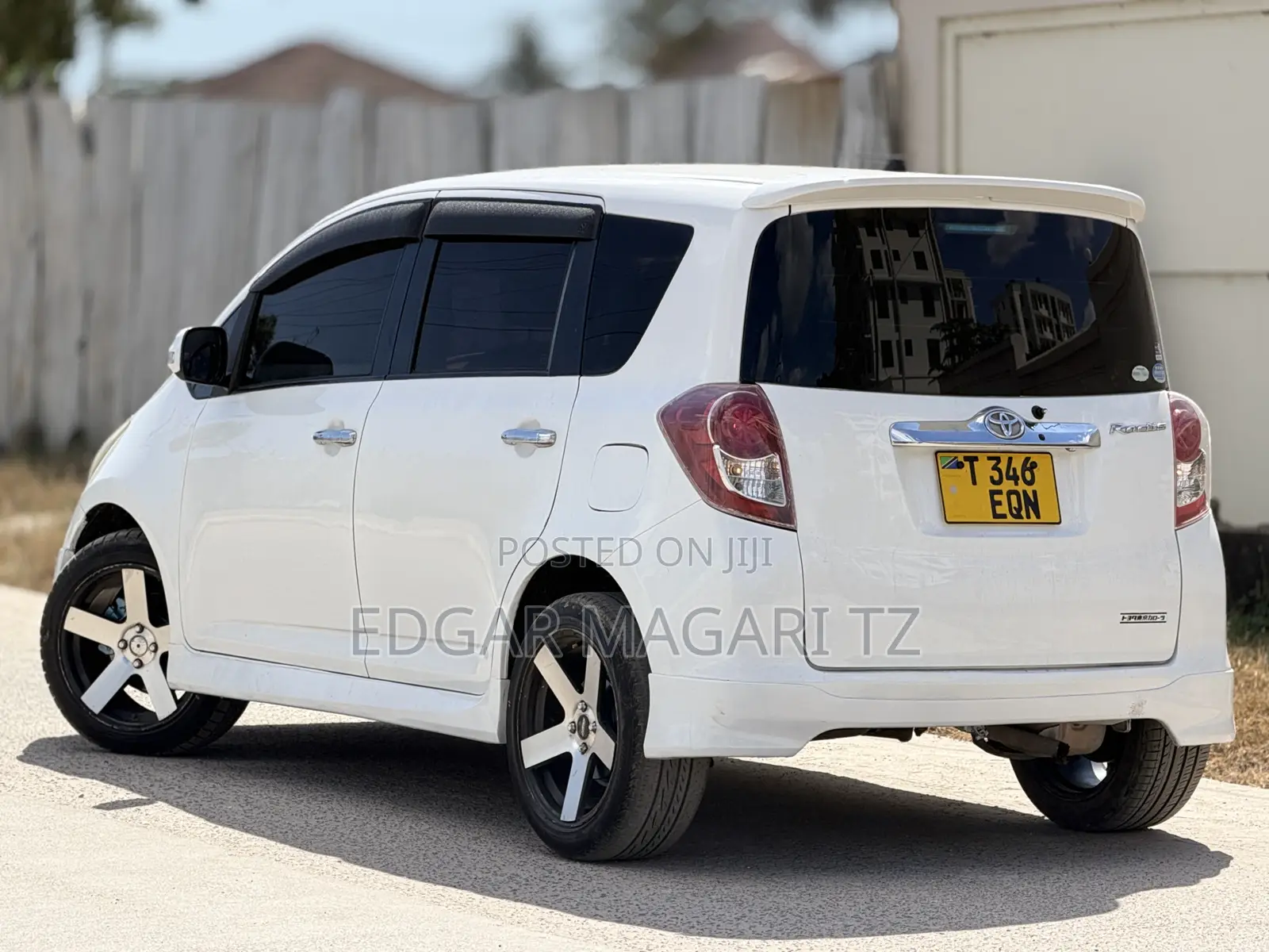 Toyota Ractis 2005 White