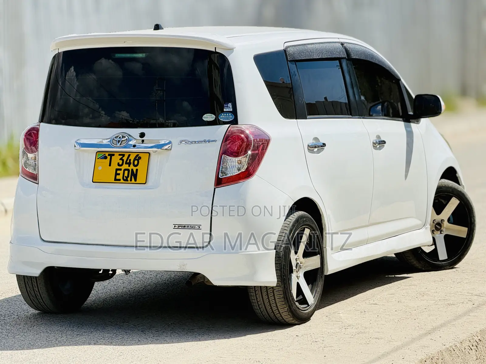 Toyota Ractis 2005 White