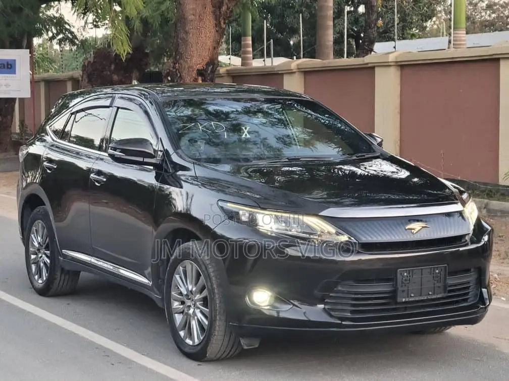 Toyota Harrier 2015 Silver