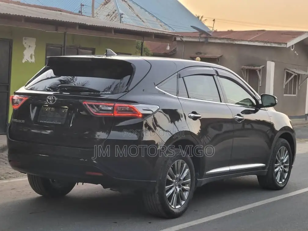 Toyota Harrier 2015 Silver