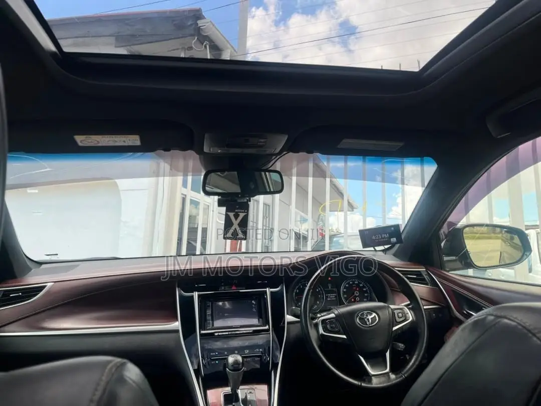 Toyota Harrier 2015 Silver
