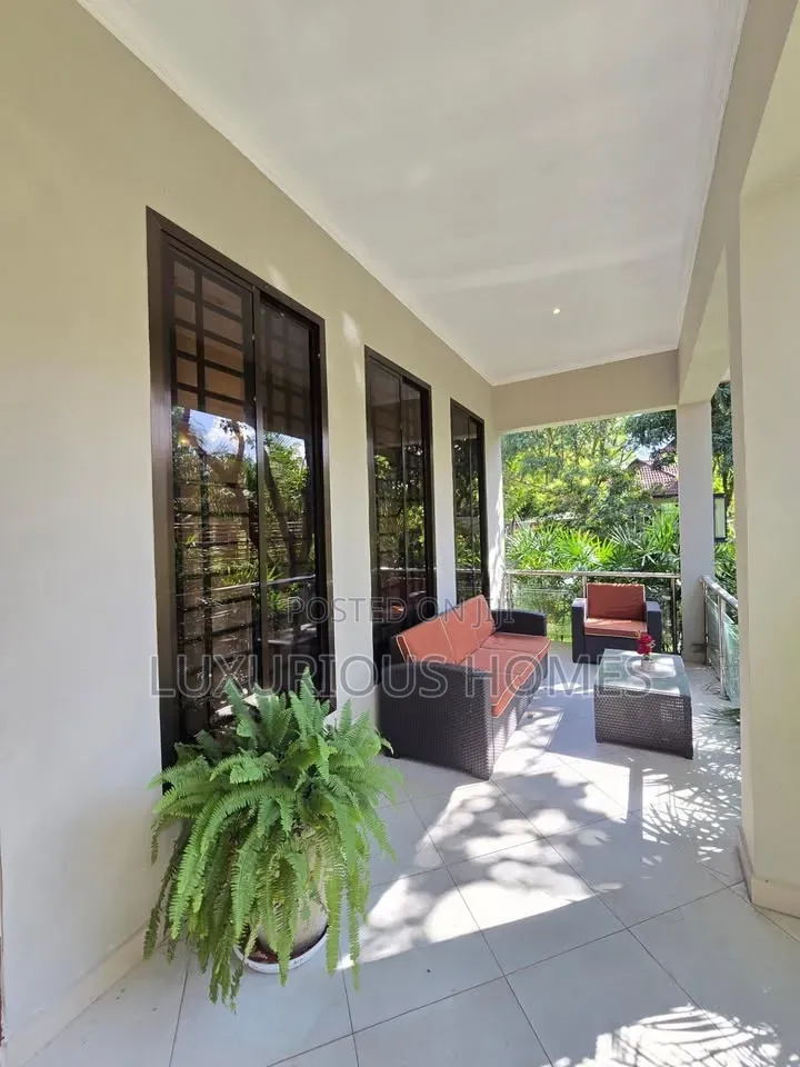 Furnished 4bdrm Villa in Oyster Bay for rent