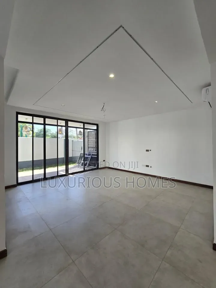 4bdrm Villa in Oyster Bay for rent