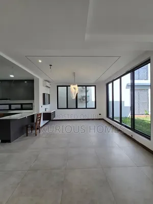 4bdrm Villa in Oyster Bay for rent