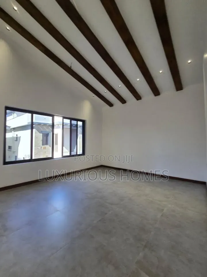4bdrm Villa in Oyster Bay for rent