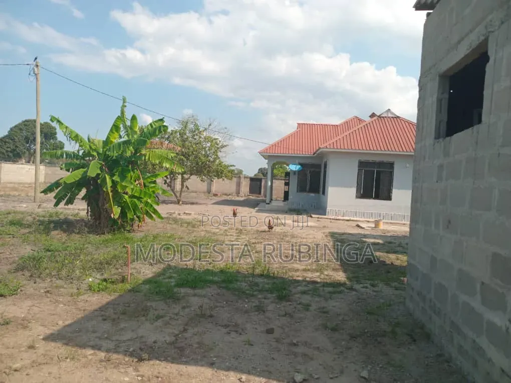 Nyumba Inauzwa