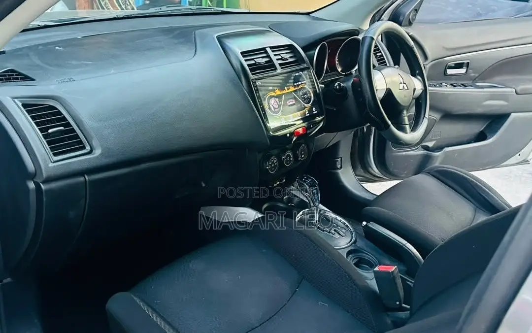 Mitsubishi RVR 2.0 2011 Gray