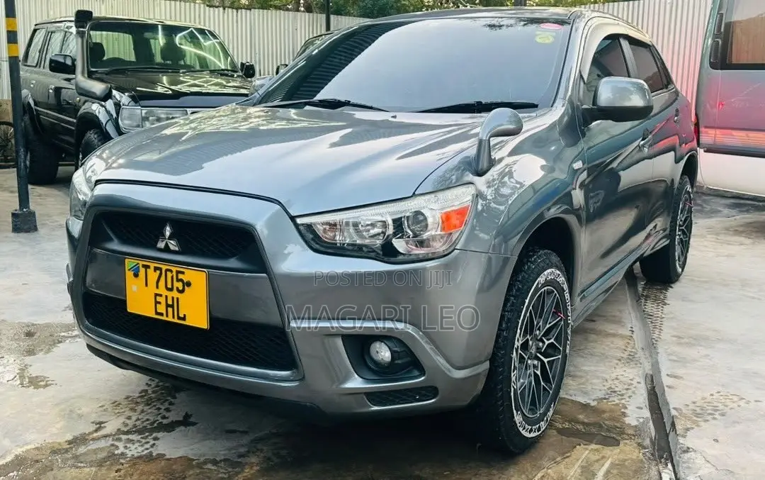 Mitsubishi RVR 2.0 2011 Gray