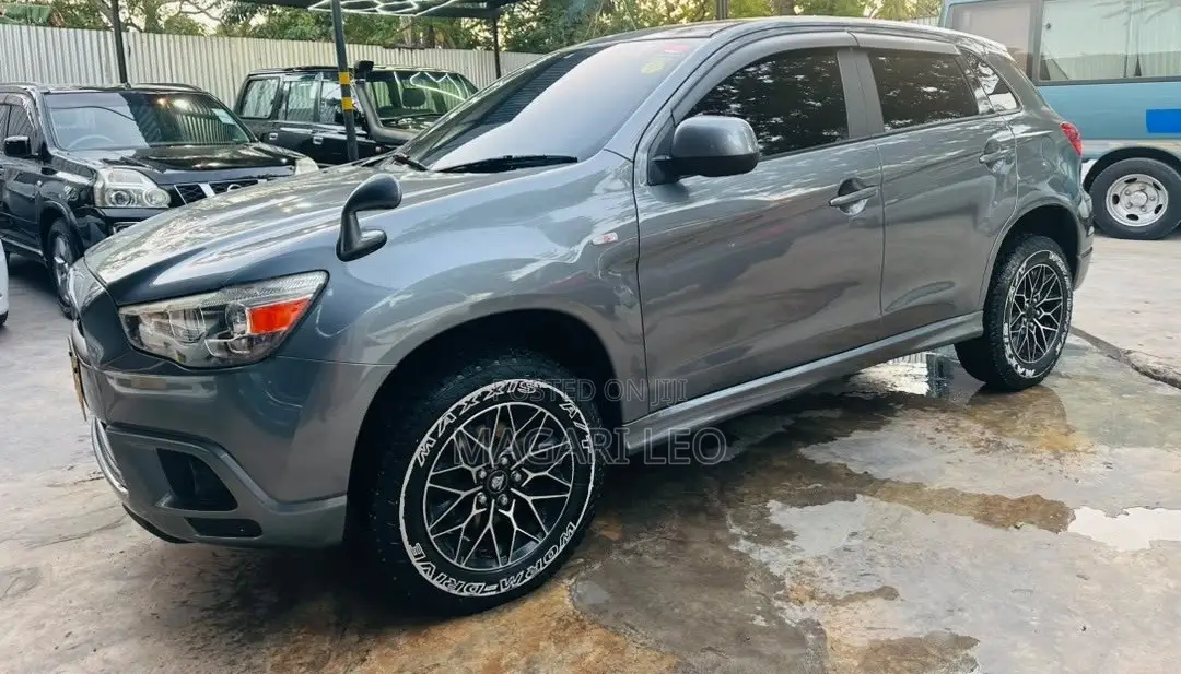 Mitsubishi RVR 2.0 2011 Gray