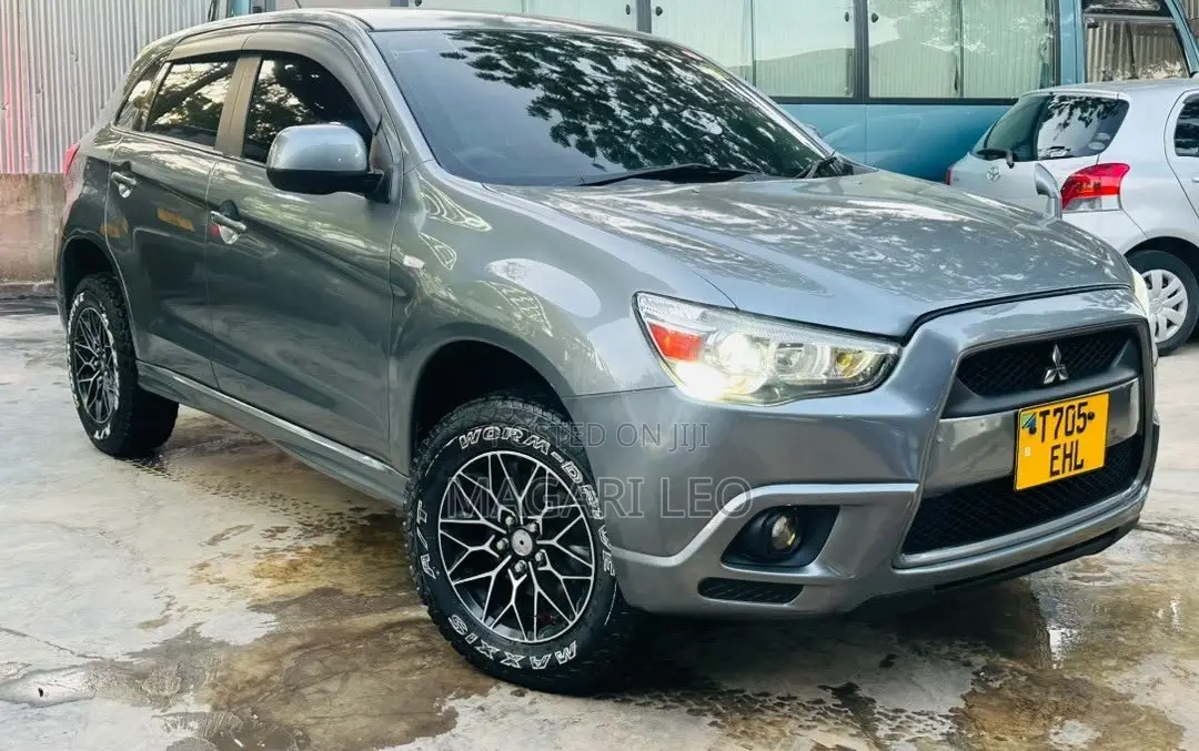 Mitsubishi RVR 2.0 2011 Gray
