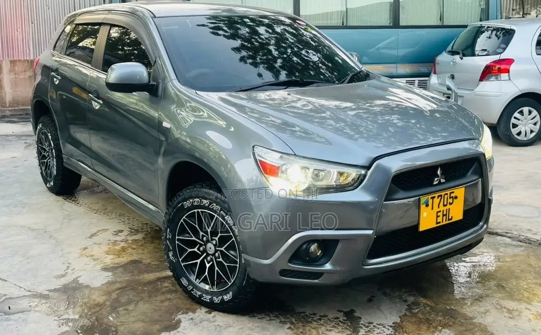 Mitsubishi RVR 2.0 2011 Gray