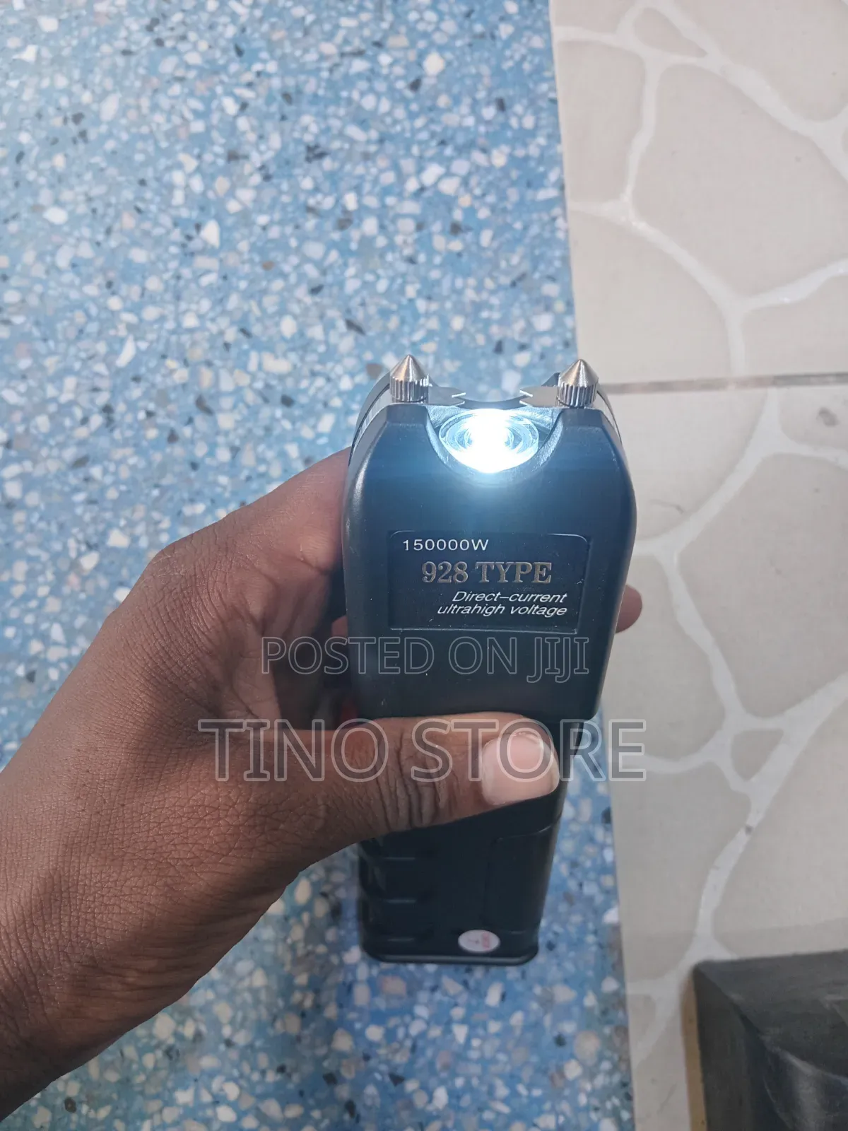 Police Self-Defensive Flashlight