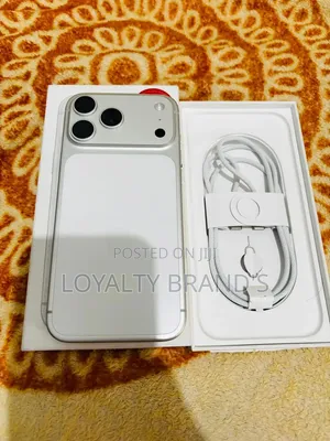 New Apple iPhone 17 Pro Max 512 GB Silver