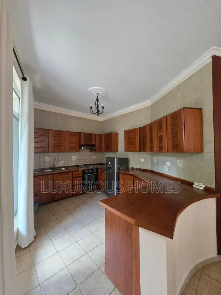 Furnished 3bdrm Villa in Mikocheni for rent