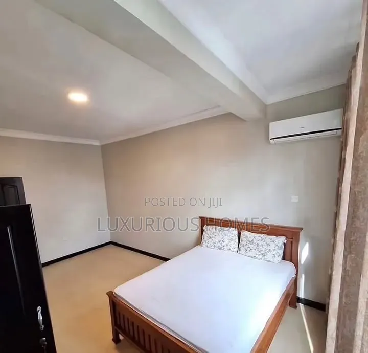 Furnished 2bdrm Apartment in Oyster Bay for rent