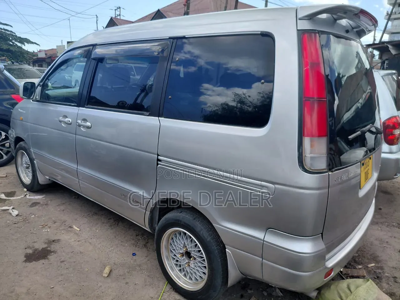 Toyota Noah 2001 Silver