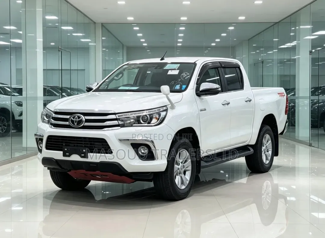 Toyota Hilux 2018 Off white