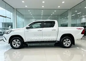 Toyota Hilux 2018 Off white