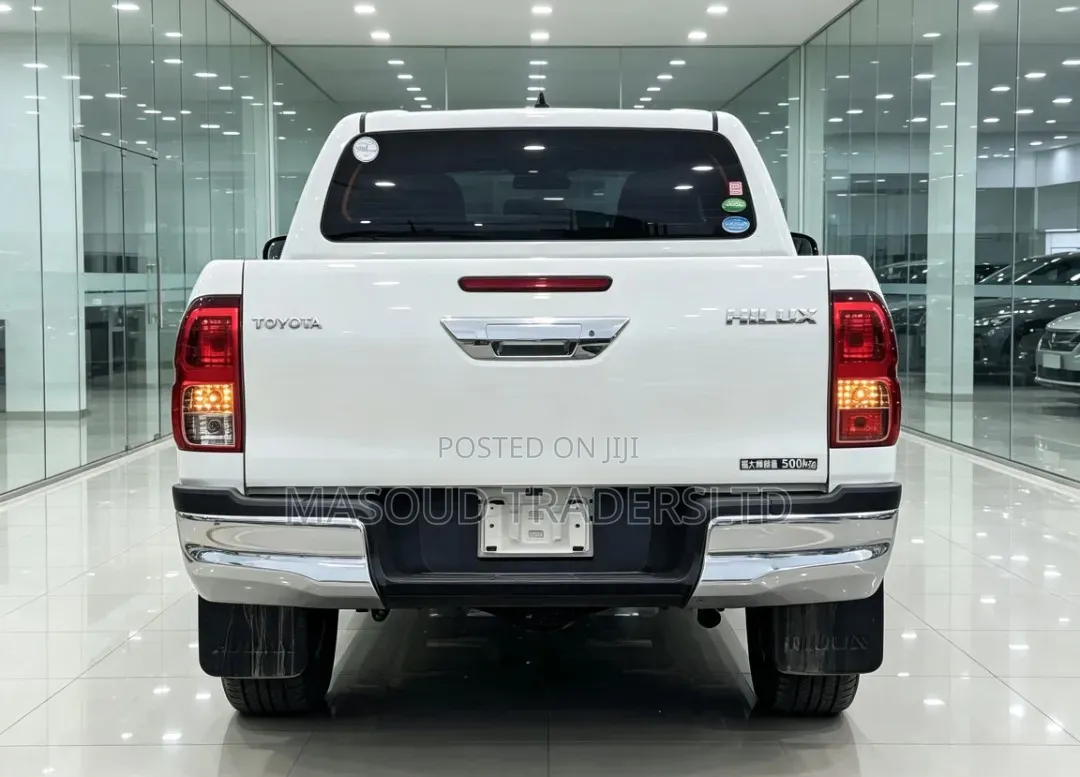 Toyota Hilux 2018 Off white