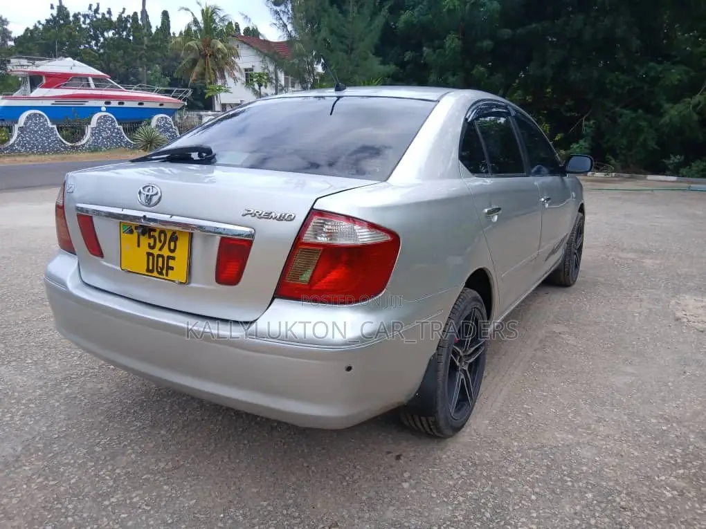Toyota Premio 2005 Silver