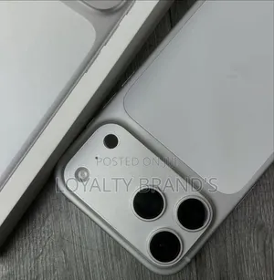 New Apple iPhone 17 Pro Max 512 GB Silver
