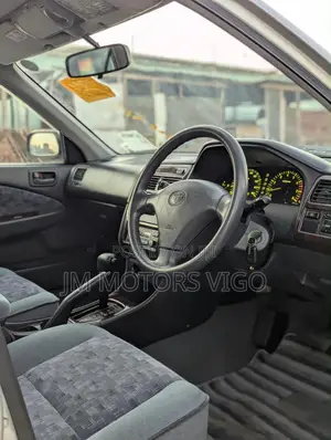 Toyota Carina 2001 Silver