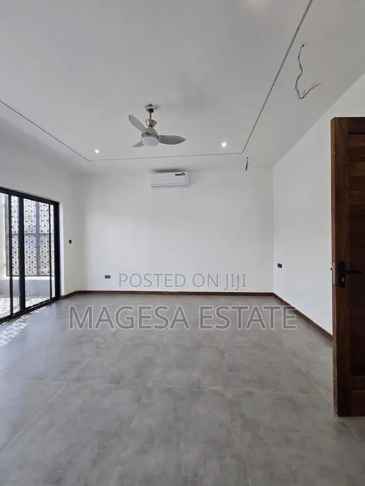 Furnished 4bdrm Villa in Oyster Bay for rent