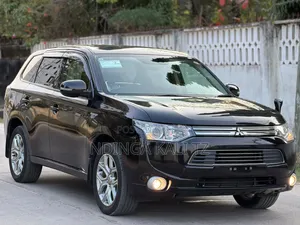 Mitsubishi Outlander 2013 Black