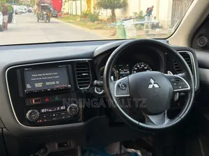 Mitsubishi Outlander 2013 Black