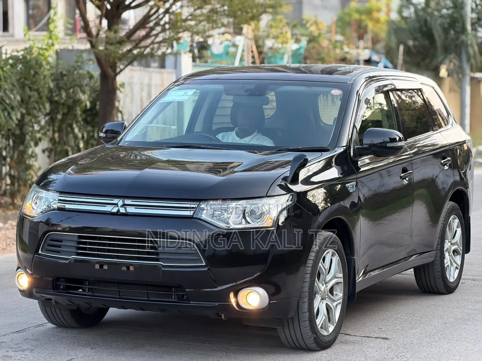 Mitsubishi Outlander 2013 Black