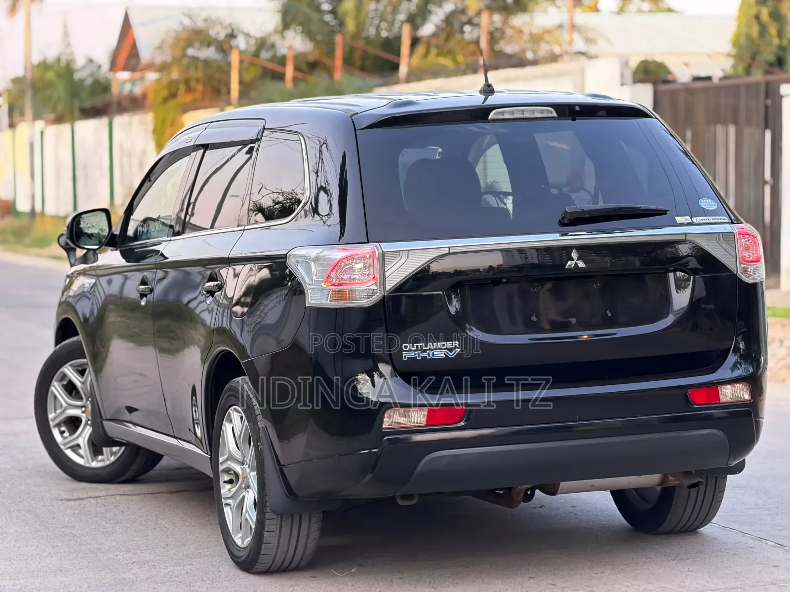 Mitsubishi Outlander 2013 Black