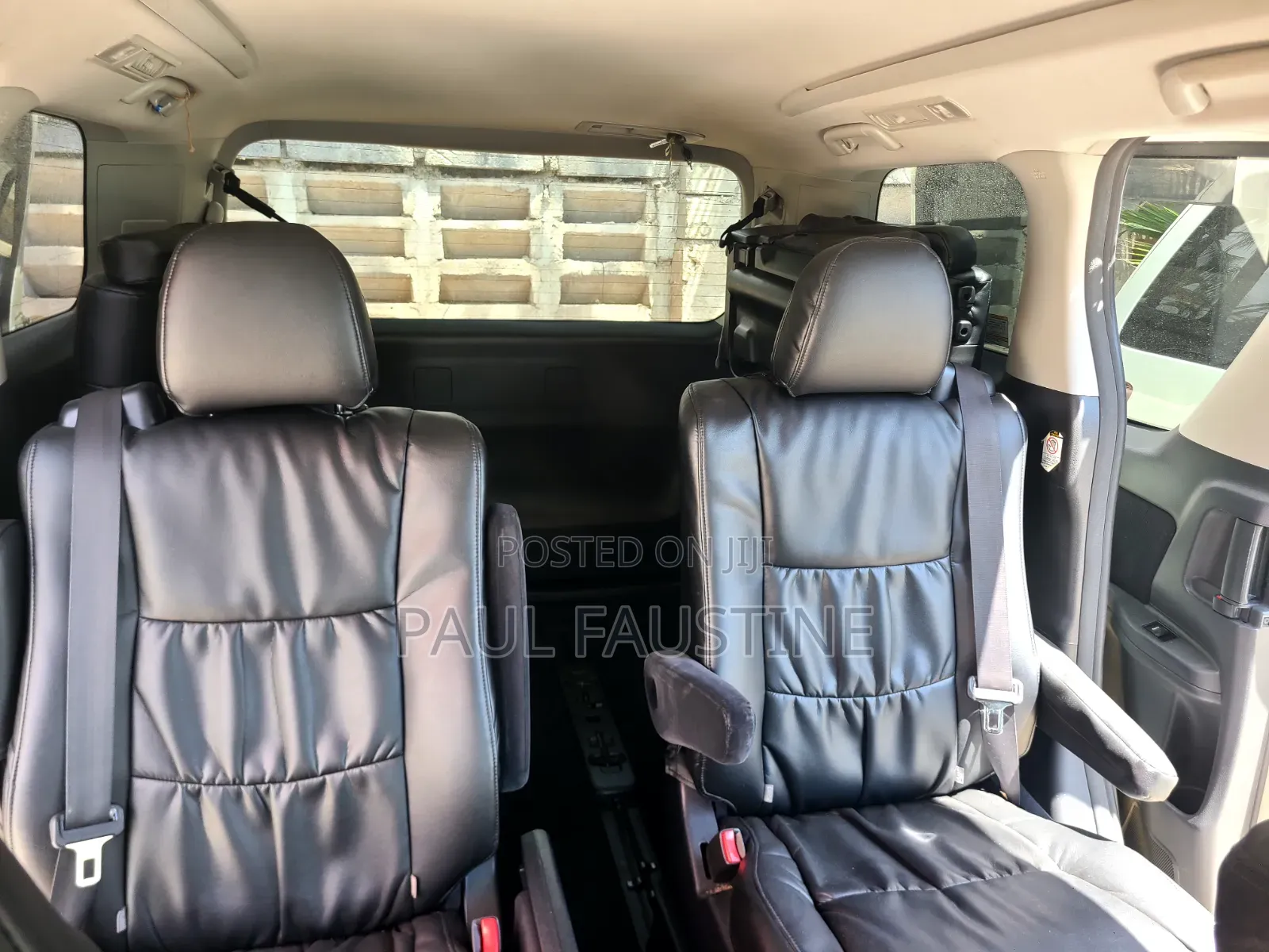 Toyota Alphard 2010