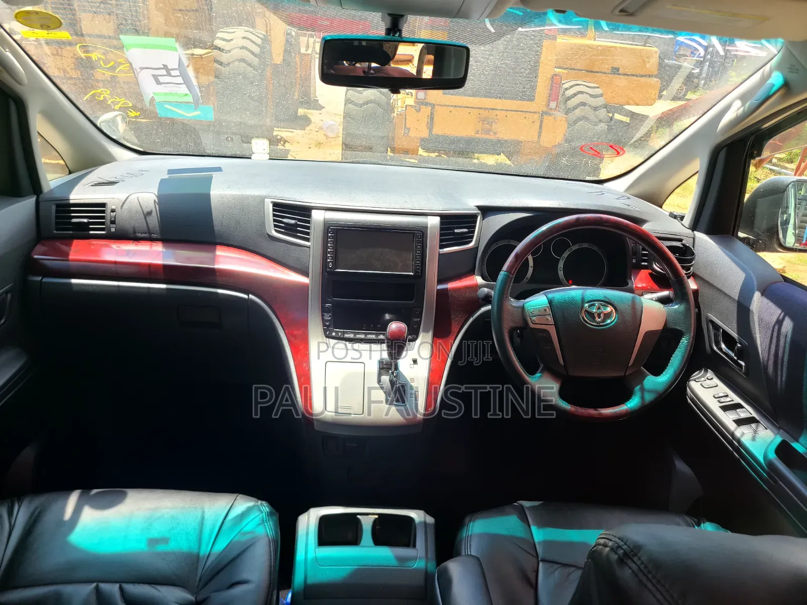 Toyota Alphard 2010