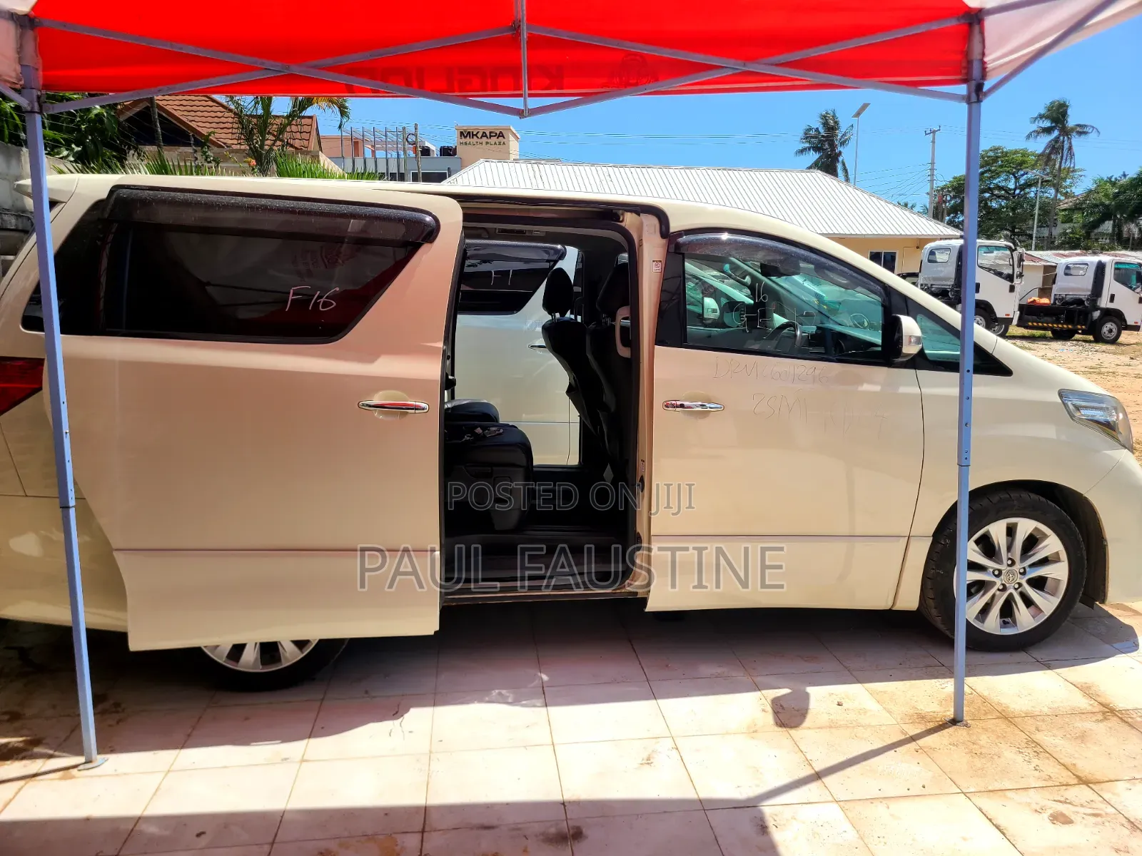 Toyota Alphard 2010