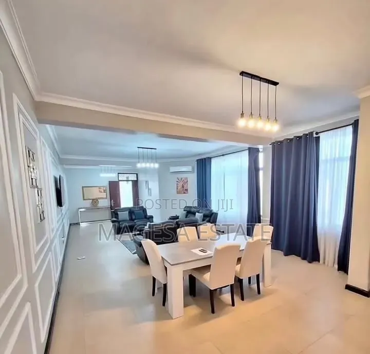 Furnished 2bdrm Apartment in Oyster Bay for rent