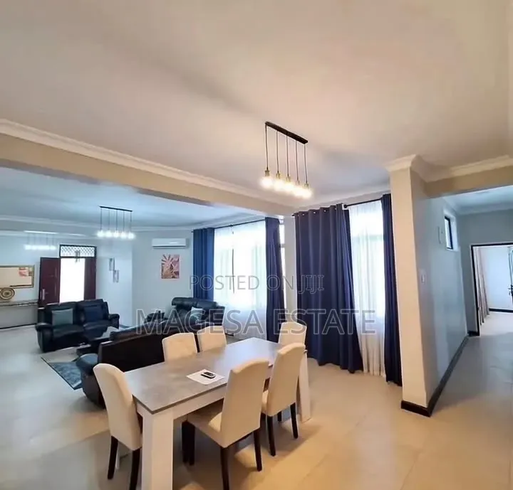 Furnished 2bdrm Apartment in Oyster Bay for rent