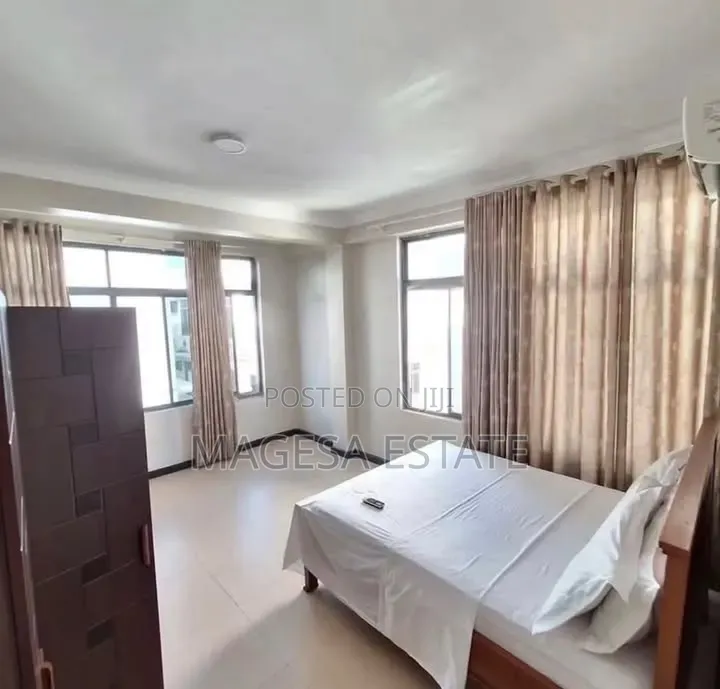 Furnished 2bdrm Apartment in Oyster Bay for rent