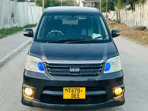 Toyota Noah 2005 Black