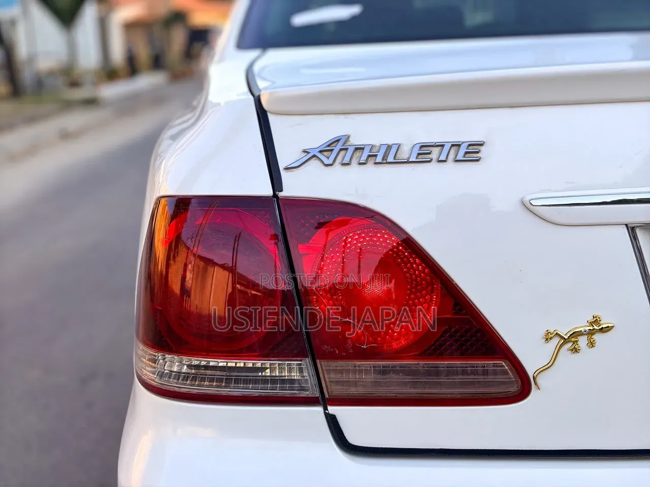 Toyota Crown Royale 2005 White