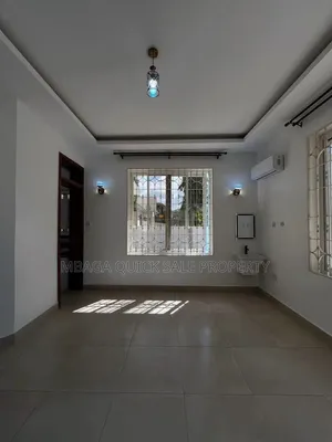 5bdrm House in Goba for rent