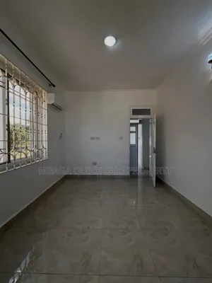 5bdrm House in Goba for rent
