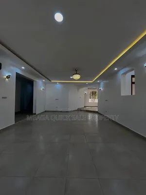 5bdrm House in Goba for rent