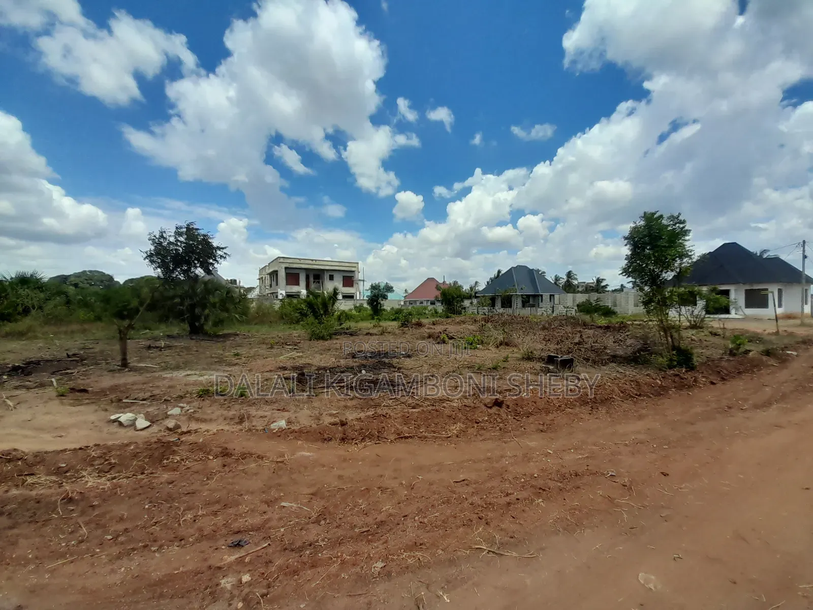 Kiwanja Kinauzwa Kigamboni Kisota