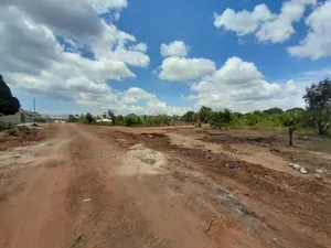 Kiwanja Kinauzwa Kigamboni Kisota