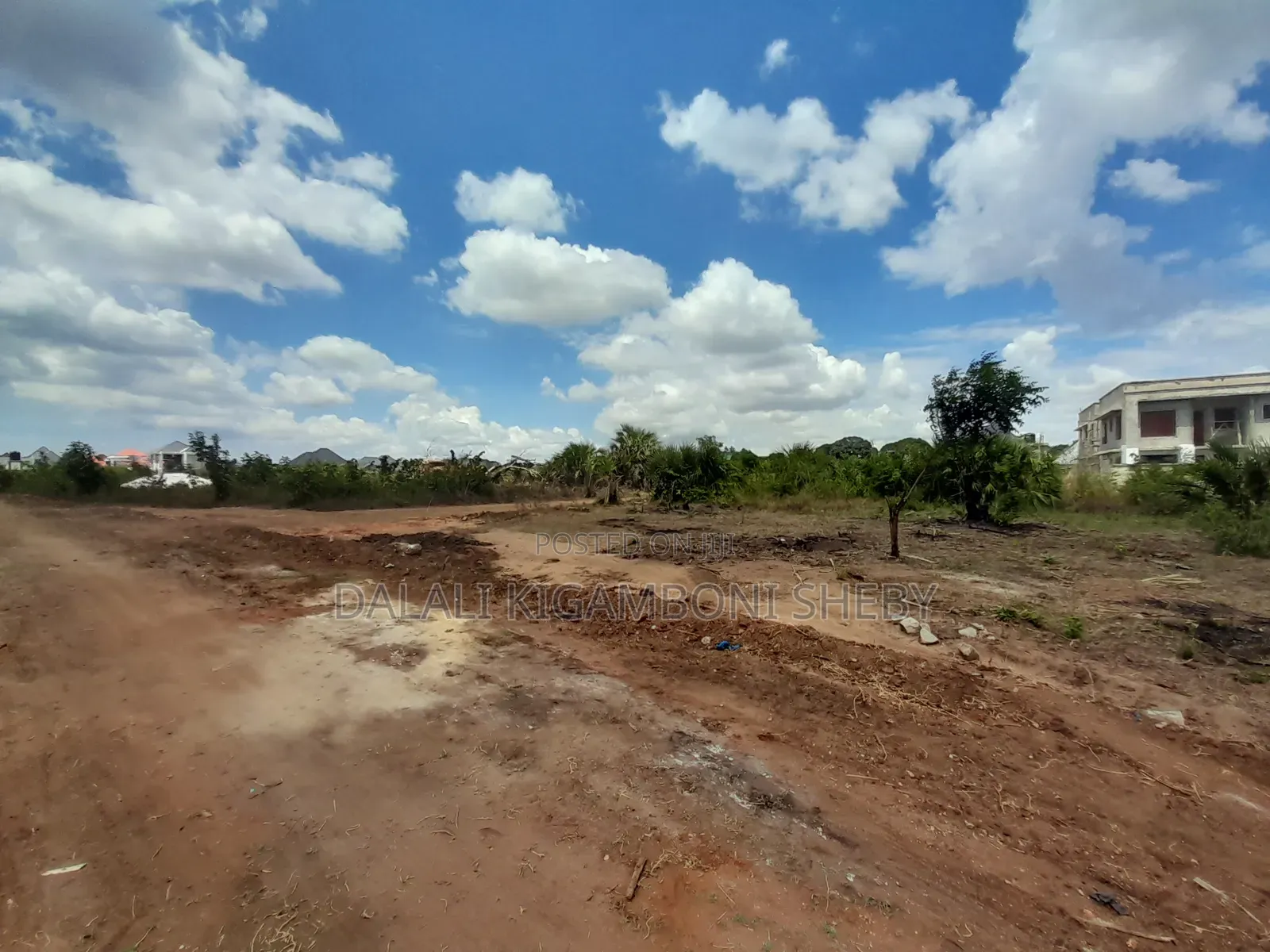 Kiwanja Kinauzwa Kigamboni Kisota